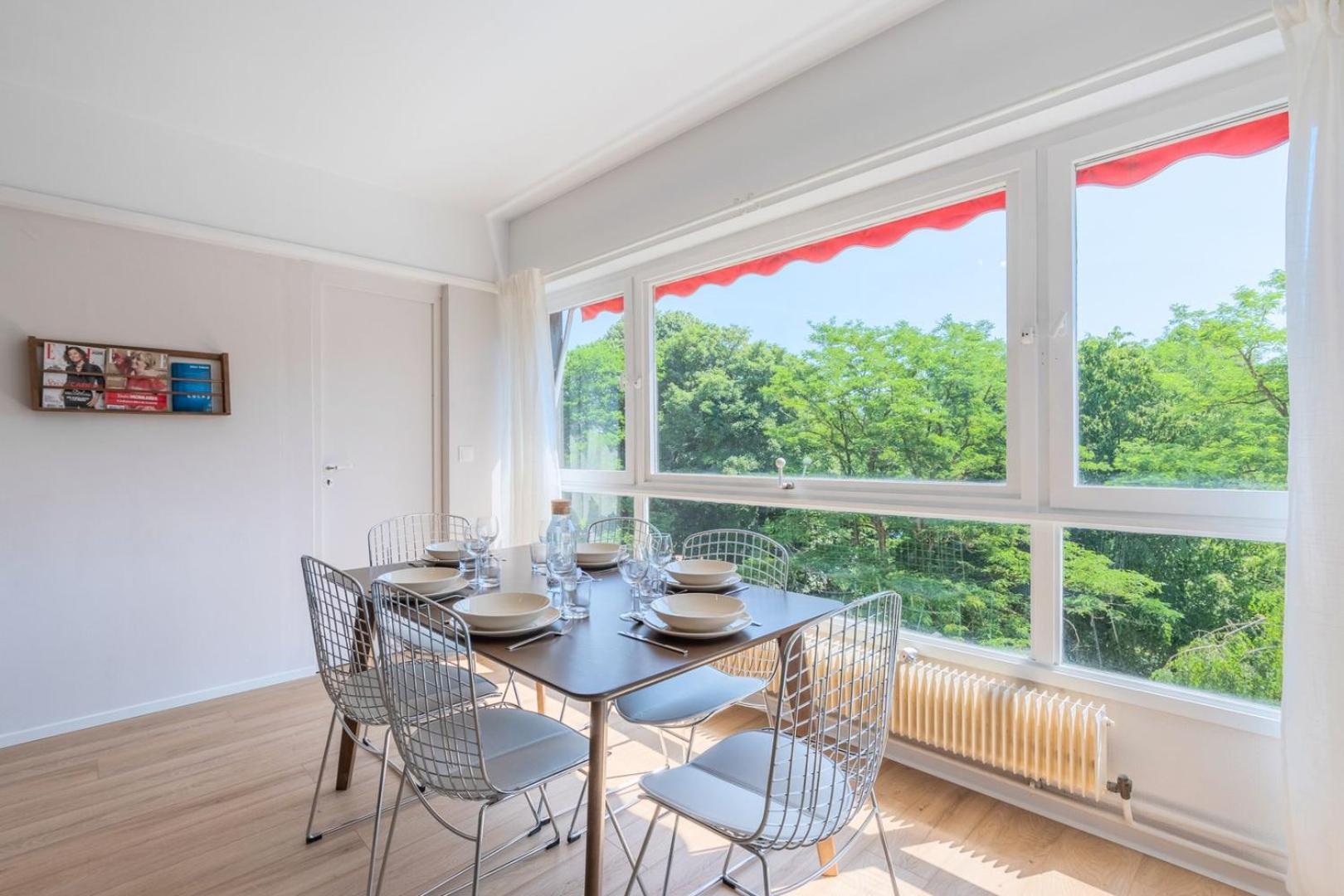 Spacious 3 Bedroom Apartment & Private Parking! Ламберсар Экстерьер фото